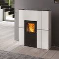 Edilkamin Blade H 15 Evo acier blanc mat dans un intérieur contemporain