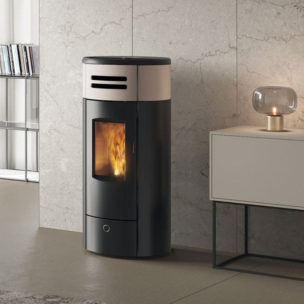 Poêle à granulés Edilkamin EK63 Yung 130++ Evo céramique gris tourterelle 12,5 kW
