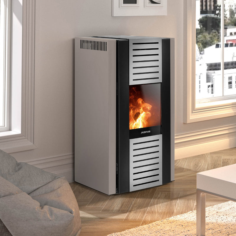 Poêle Justus Sirkos Aqua 2.0 acier taupe dans un intérieur