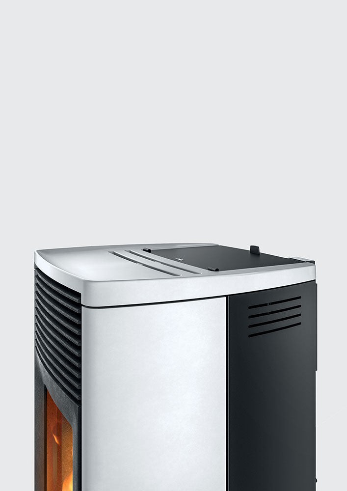 Vue supérieure et latérale du poêle MCZ Star Comfort Air 10 M3
