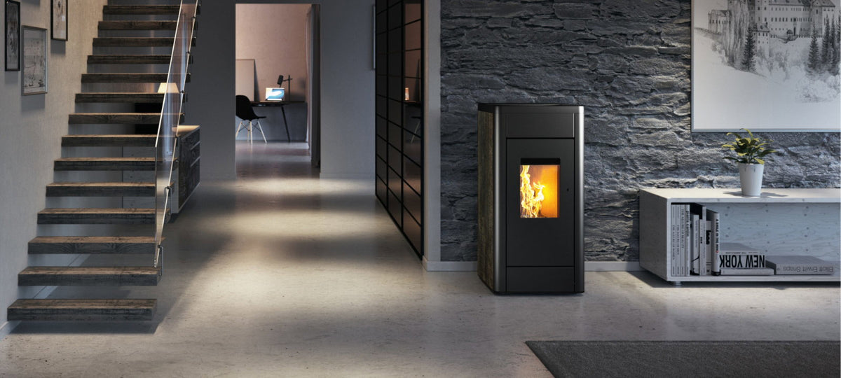 Poêle à granulés étanche Rika Filo 8 kW avec écran tactile - image 2