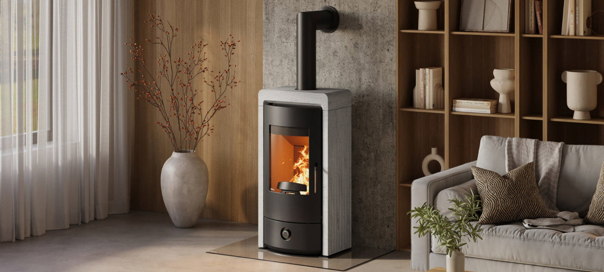 Rika Fox III – Poêle à bois 8 kW avec habillage en pierre naturelle