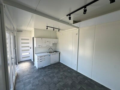Maison de Vacances « Tromsø » 8 × 3 m – Module Résidentiel de 24 m²