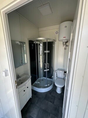Maison de Vacances « Tromsø » 8 × 3 m – Module Résidentiel de 24 m²