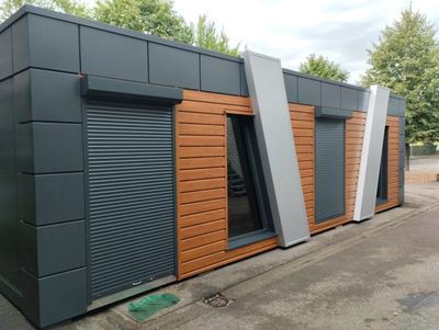 Bureau Container Dublin 10 × 6 m – 60 m² avec Transport et Montage Inclus