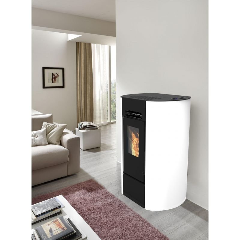 Poêle à granulés étanche FIREMATIC O9 7,9 kW avec ventilation frontale et réservoir 15 kg – image 4