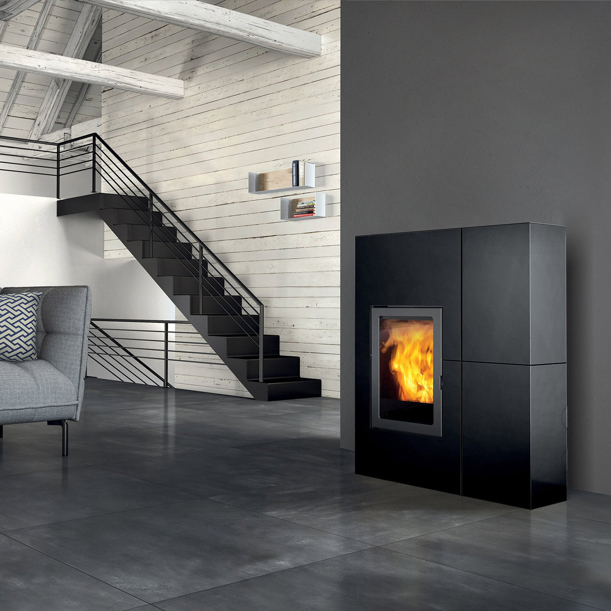 Poêle à granulés Edilkamin Blade 12++ EVO acier noir — 12,1 kW
