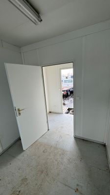 Bureau Container d’Occasion 20 Pieds – 6,06 × 2,44 m avec Isolation, Chauffage et Installation Électrique