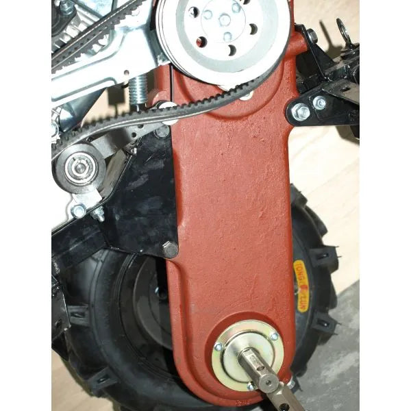 Motoculteur Electropower MEP900 7 CV avec charrue brabant et 8 fraises – 110 cm