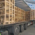 Demi-camion de bois de chauffage