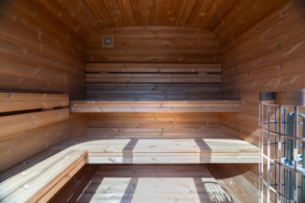 HOBI – sauna moderne en pin thermotraité