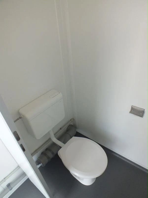 Conteneur sanitaire 10 pieds – WC femmes et hommes avec chauffage