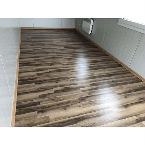 Conteneur bureau imitation bois 6 × 2,40 m – Isolé