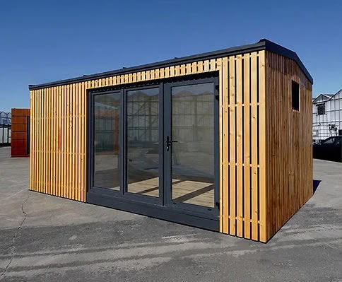Conteneur bureau isolé 18 m² – 6 × 3 m avec vitrage