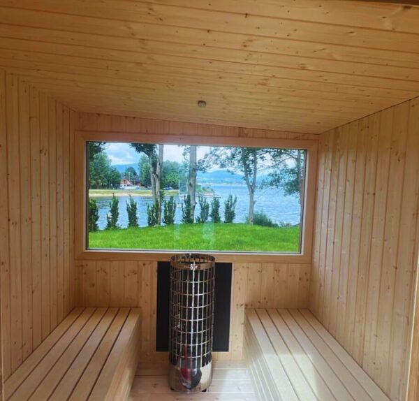 Sauna de jardin avec revêtement métallique