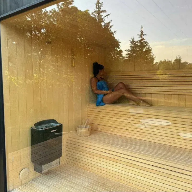 Sauna extérieur Tobus 475 cm – avec vestiaire et baie panoramique