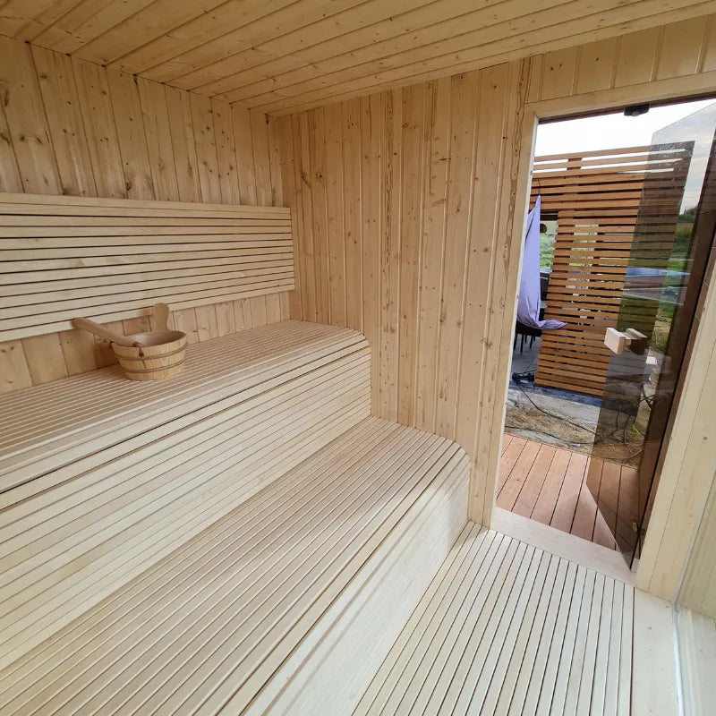 Sauna extérieur Tobus 475 cm – avec vestiaire et baie panoramique