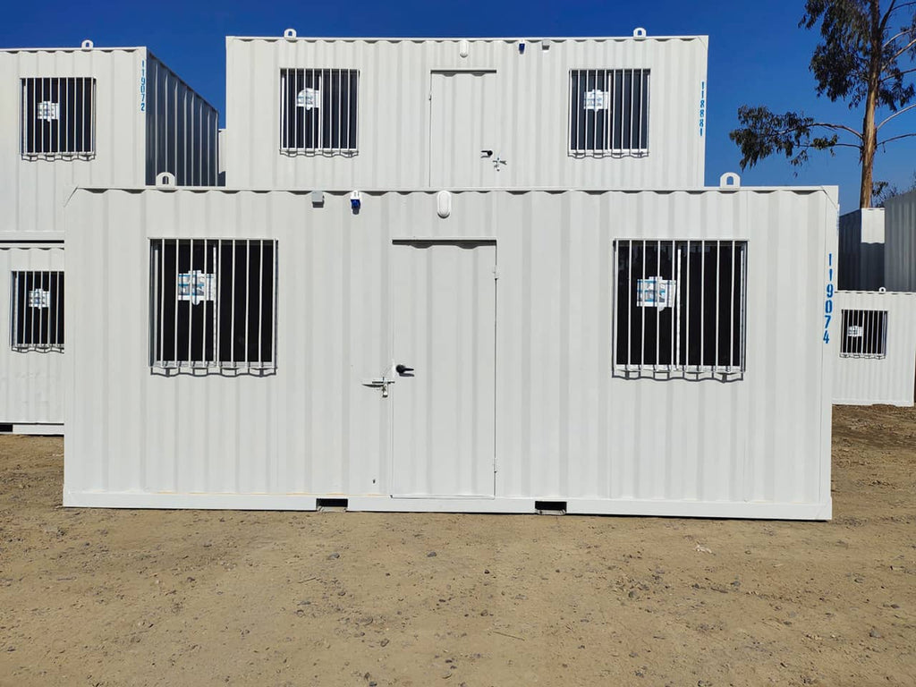 Bureau container 20 pieds avec salle de bain – Isolation polyuréthane et équipements intégrés – Réf. 1101