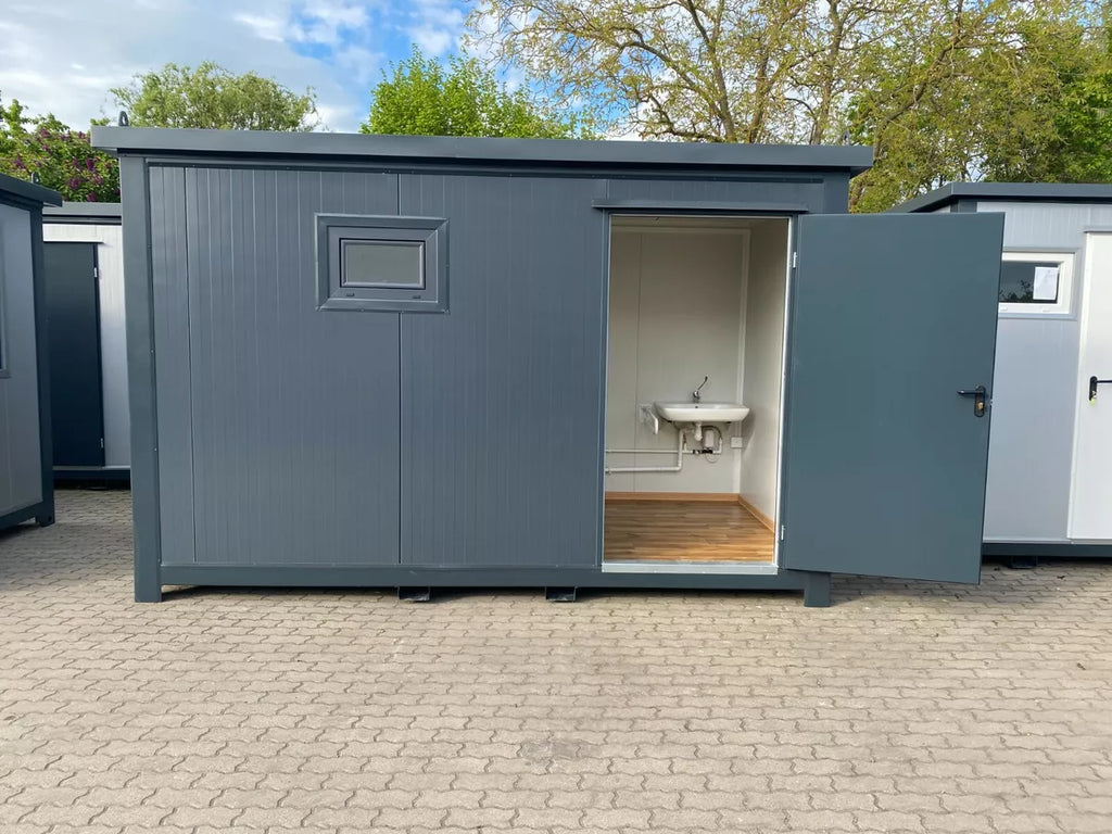 Container sanitaire PMR neuf avec rampe d’accès – Double WC accessible aux personnes à mobilité réduite (Réf. 3907)
