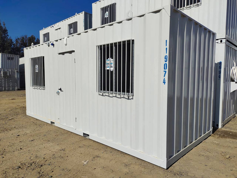 Bureau container 20 pieds avec salle de bain – Isolation polyuréthane et équipements intégrés – Réf. 1101