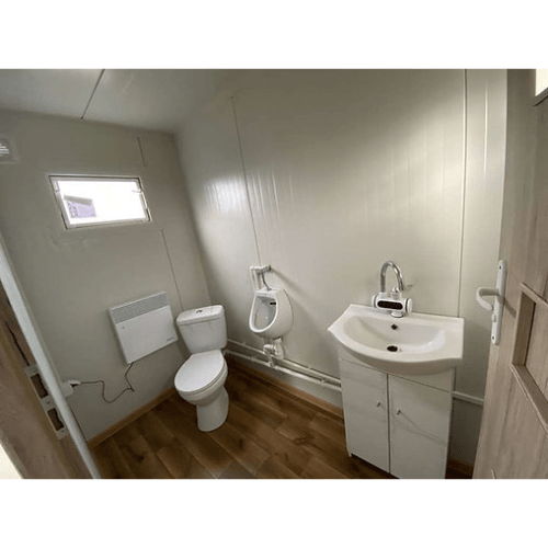 Bureau container neuf 5 × 2,20 m avec WC et sanitaires – Isolation et chauffage